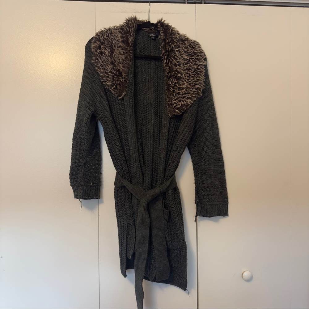 XOXO Y2K Knit Cardigan w/ Faux Fur Collar | Gray